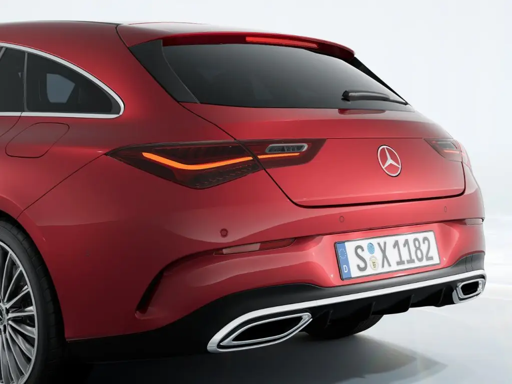 Mercedes Huillier -  CLA Shooting Brake Coupé vue arrière