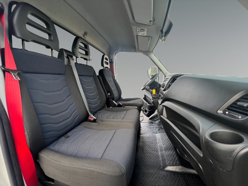 Image Iveco DAILY CHÂSSIS Einzelkabine 35 C ... Radstand 3450  3.0 150 ch 