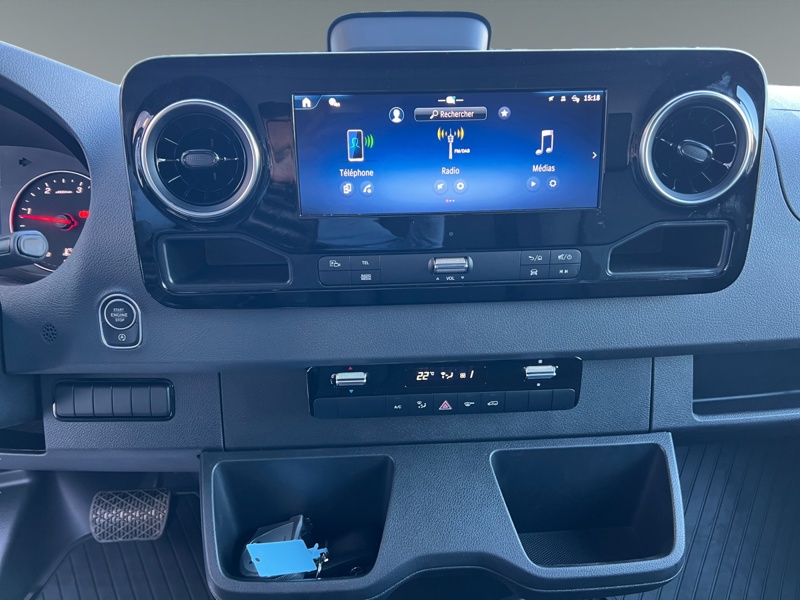 Image Mercedes-Benz SPRINTER 519 37CC CDI PRO Benne & Coffre JPM Boite Automatique / PTRA 7T / Caméra 