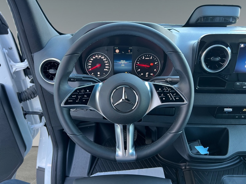 Image Mercedes-Benz SPRINTER 519 37CC CDI PRO Benne & Coffre JPM Boite Automatique / PTRA 7T / Caméra 