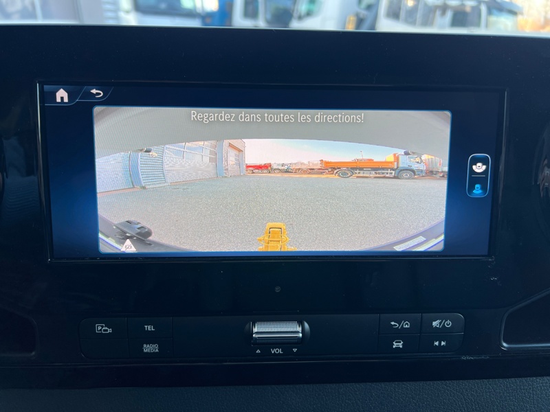 Image Mercedes-Benz SPRINTER 519 37CC CDI PRO Benne & Coffre JPM Boite Automatique / PTRA 7T / Caméra 