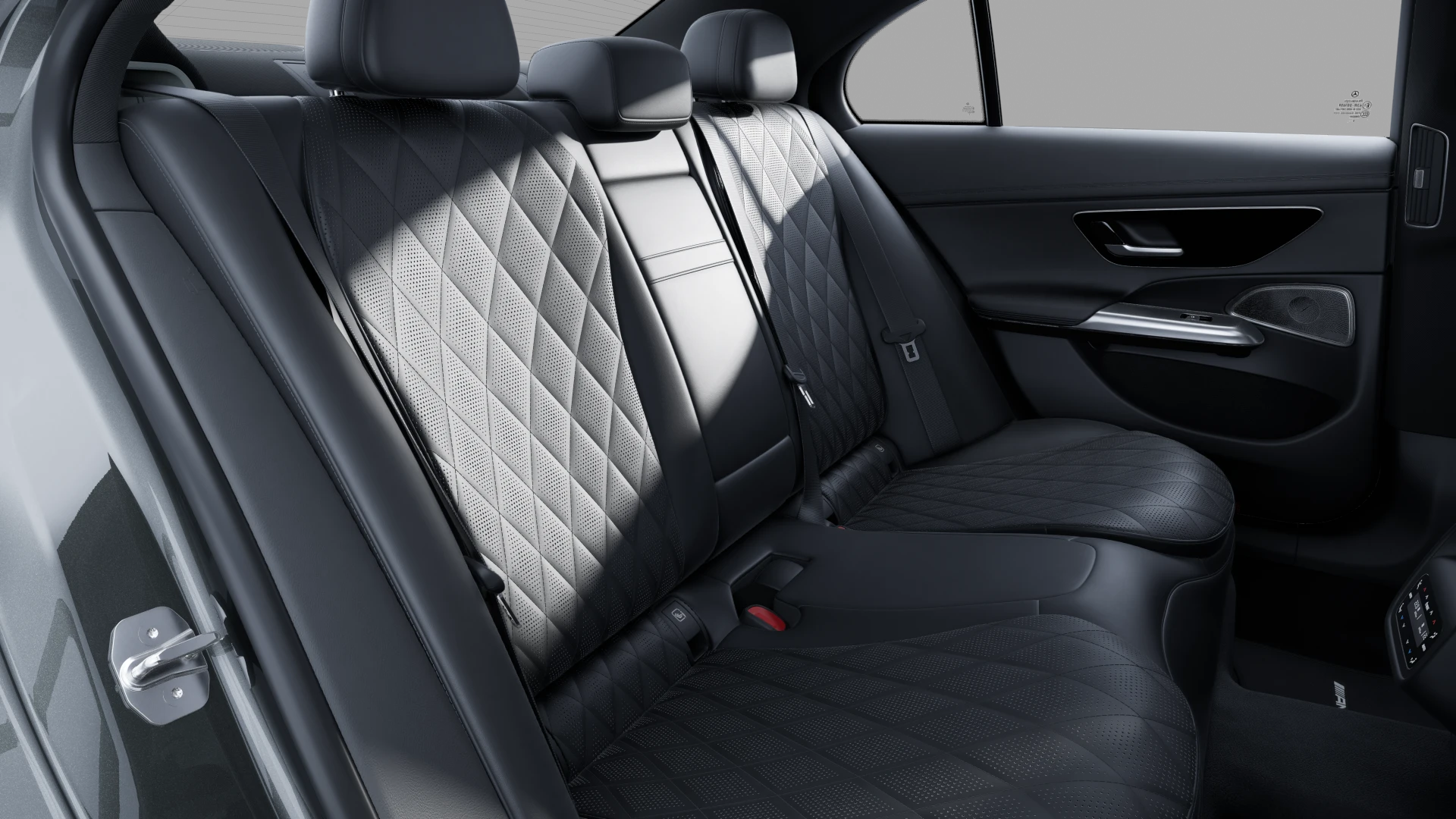 Image Mercedes-Benz CLASSE E BERLINE Classe E 300 e Hybrid EQ AMG Line Berline  