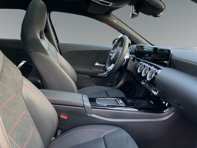 Image Mercedes-Benz CLASSE A 200 d AMG Line  