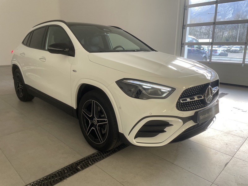 Image Mercedes-Benz GLA 250 e Hybrid EQ AMG Line  
