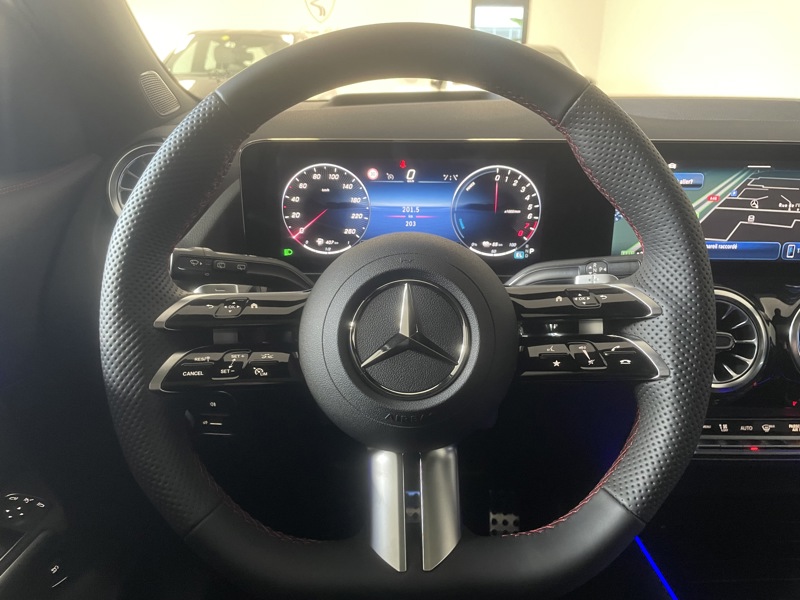 Image Mercedes-Benz GLA 250 e Hybrid EQ AMG Line  