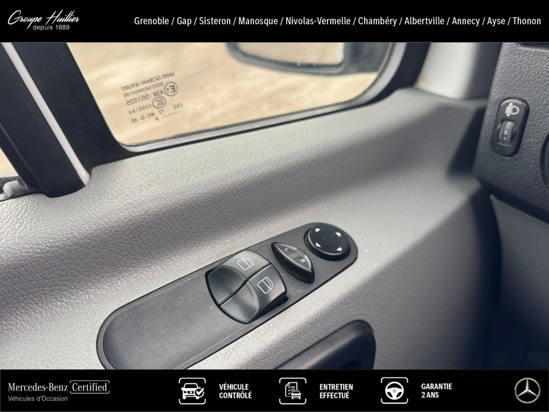 Image Mercedes-Benz SPRINTER 214 CDI Fourgon Compact - 18 500HT 