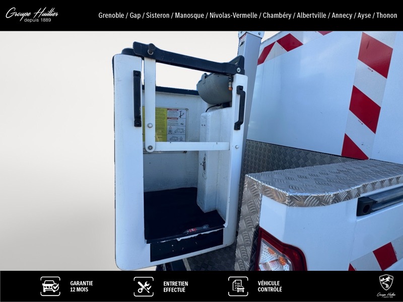 Image Renault RENAULT MASTER L2H2 Nacelle - 12m - 25 200 HT 