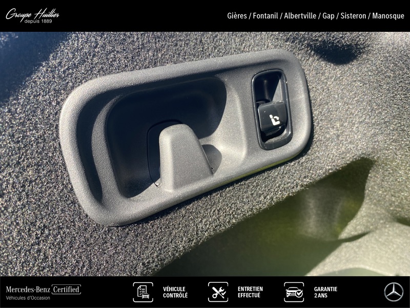 Image Mercedes-Benz CLASSE C BERLINE 300 e Hybrid EQ Berline AMG Line  