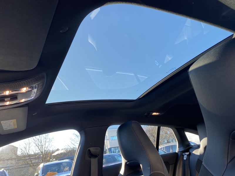 Image Mercedes-Benz CLA SHOOTING BRAKE 250 e Shooting Brake AMG Line AMG Line CLA Shooting Brake 250 e 160+102ch AMG Line 8G-DCT