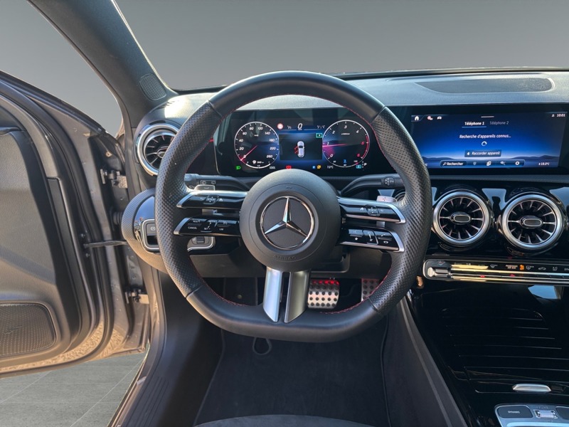 Image Mercedes-Benz CLASSE A 200 d AMG Line  