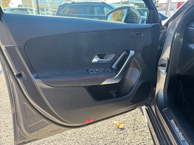 Image Mercedes-Benz CLASSE A 200 d AMG Line  