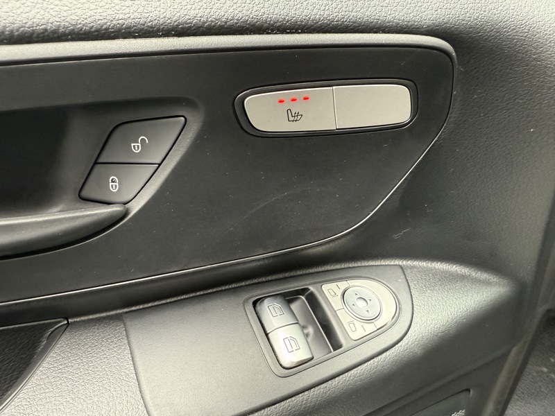 Image Mercedes-Benz VITO e 112 Fourgon Long  