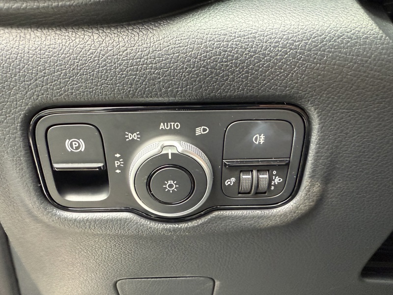 Image Mercedes-Benz VITO e 112 Fourgon Long  