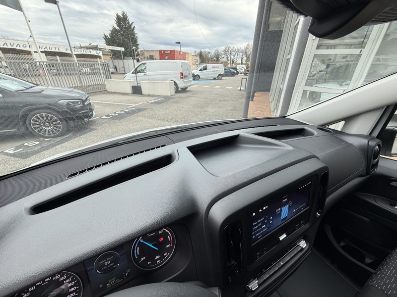 Image Mercedes-Benz VITO e 112 Fourgon Long  