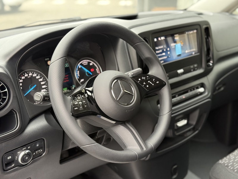 Image Mercedes-Benz VITO e 112 Fourgon Long  