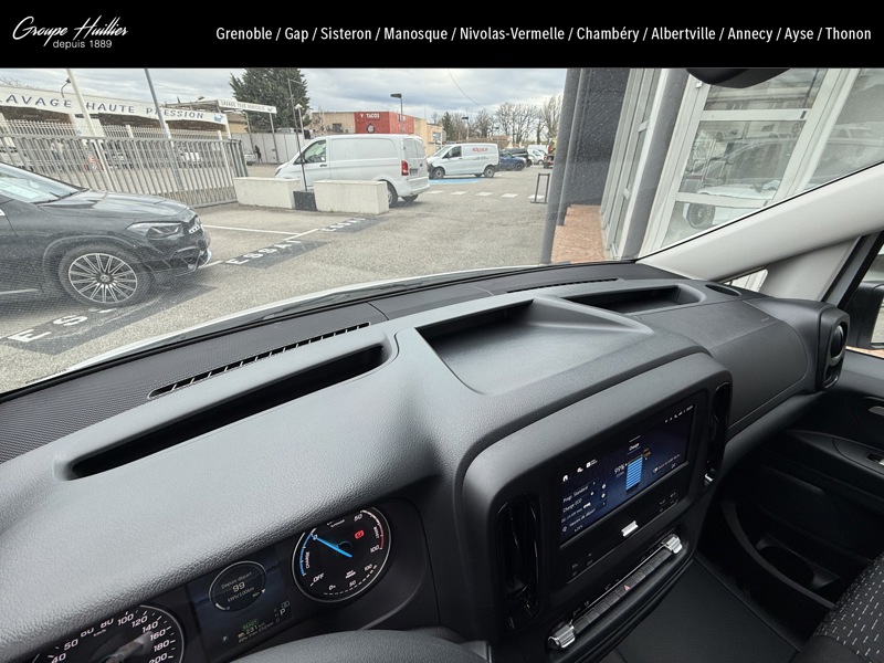 Image Mercedes-Benz VITO e 112 Fourgon Long  