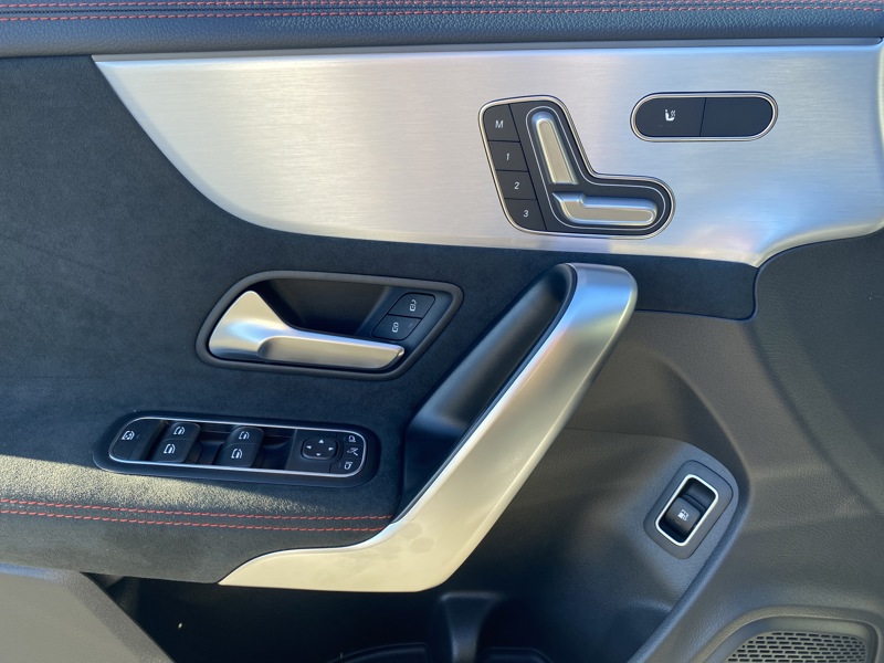 Image Mercedes-Benz CLA COUPÉ 250 e Coupé AMG Line AMG Line CLA 250 e 160+102ch AMG Line 8G-DCT