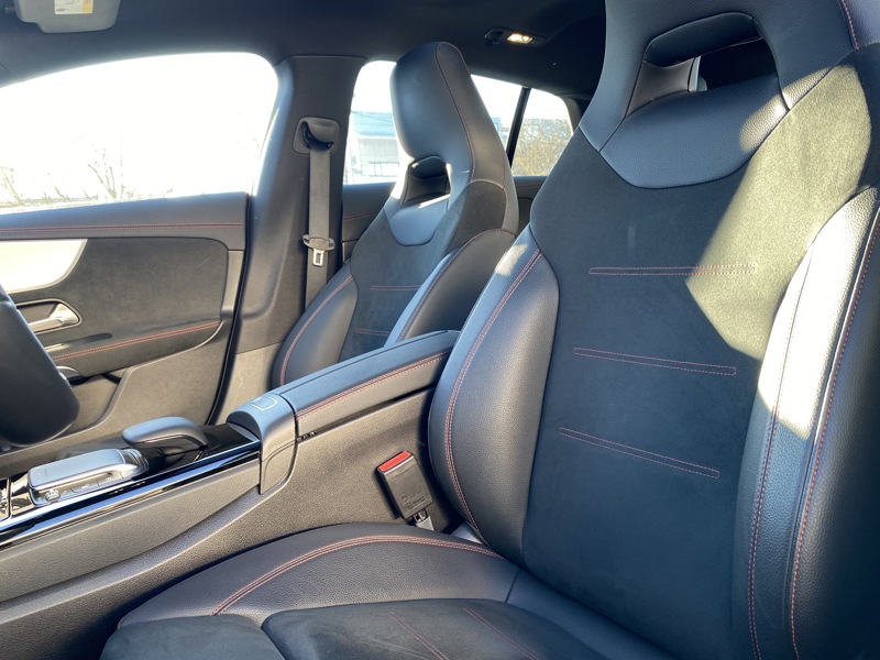 Image Mercedes-Benz CLA SHOOTING BRAKE 250 e Shooting Brake AMG Line AMG Line CLA Shooting Brake 250 e 160+102ch AMG Line 8G-DCT