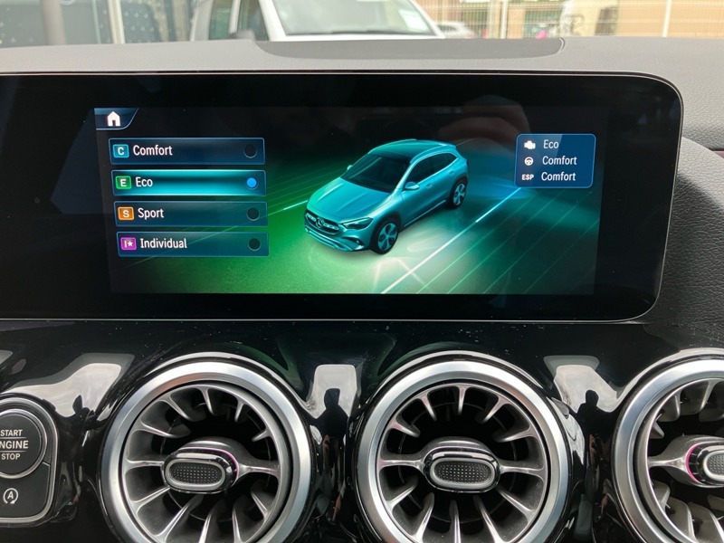 Image Mercedes-Benz GLA 200 d Progressive Line  