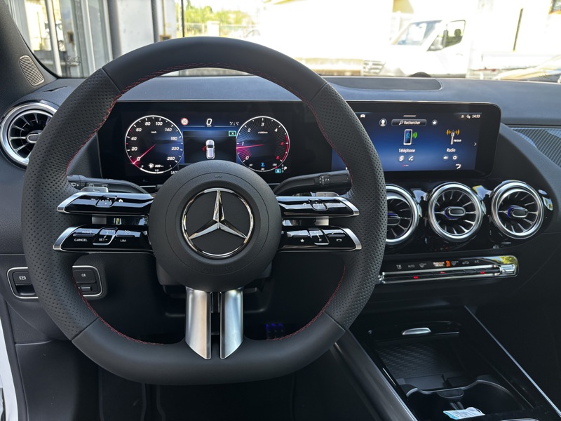Image Mercedes-Benz GLA 180 d AMG Line AMG Line 