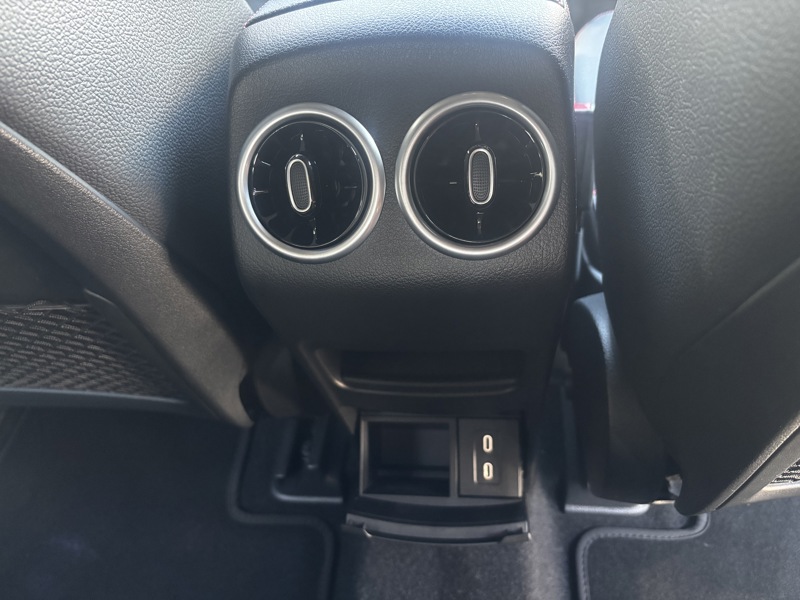 Image Mercedes-Benz EQA 250+  