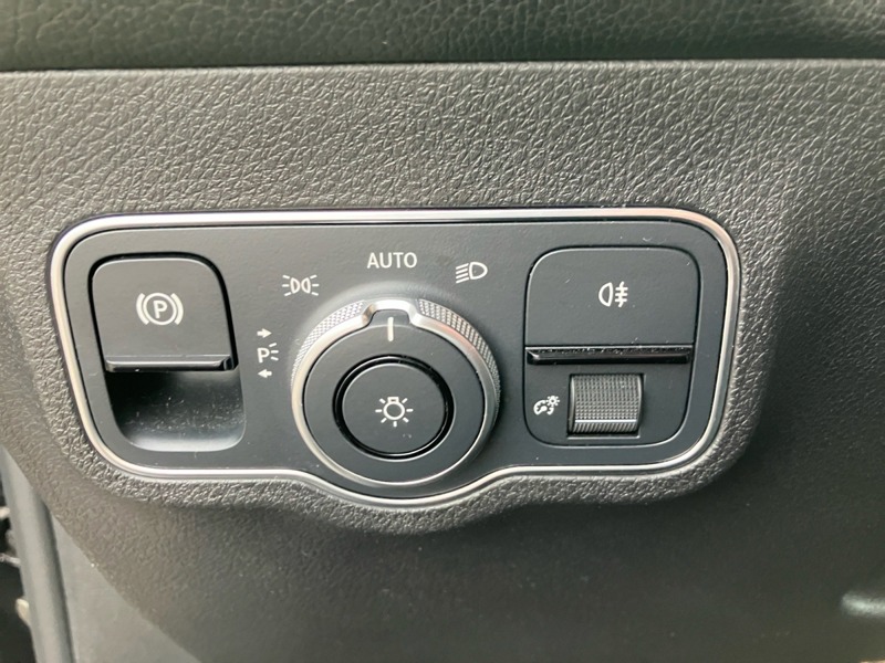 Image Mercedes-Benz GLB 200 d AMG Line  