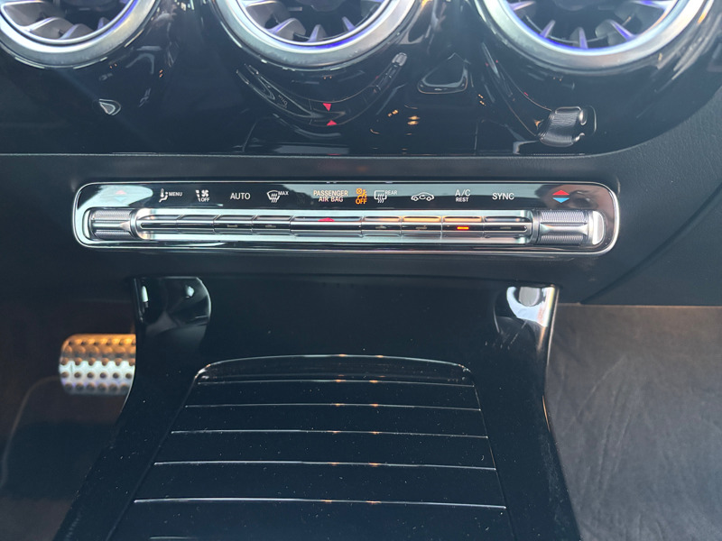 Image Mercedes-Benz CLASSE A 200 d AMG Line  