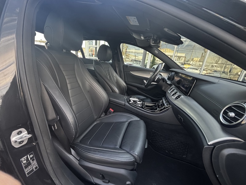 Image Mercedes-Benz CLASSE E 300 de AMG Line Berline  