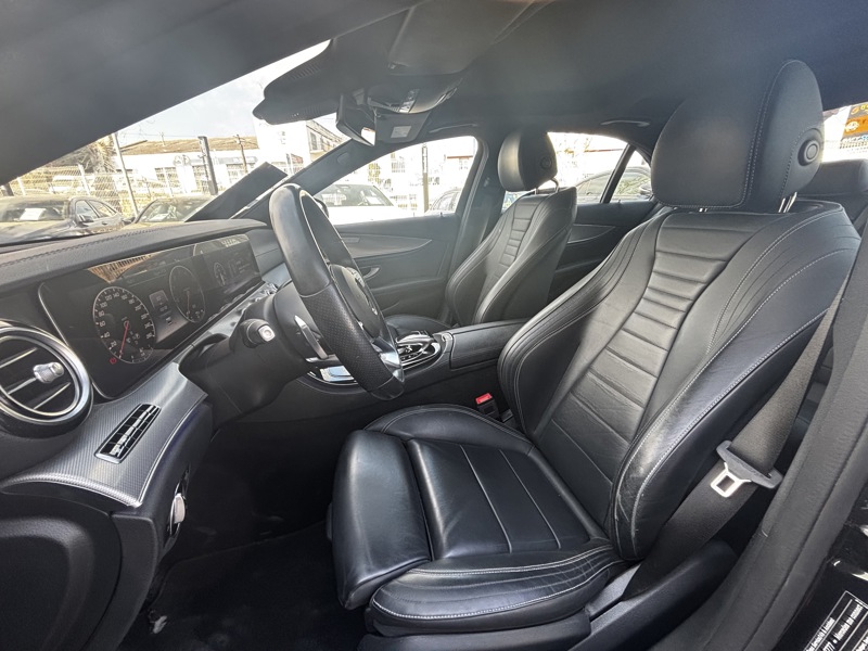 Image Mercedes-Benz CLASSE E 300 de AMG Line Berline  