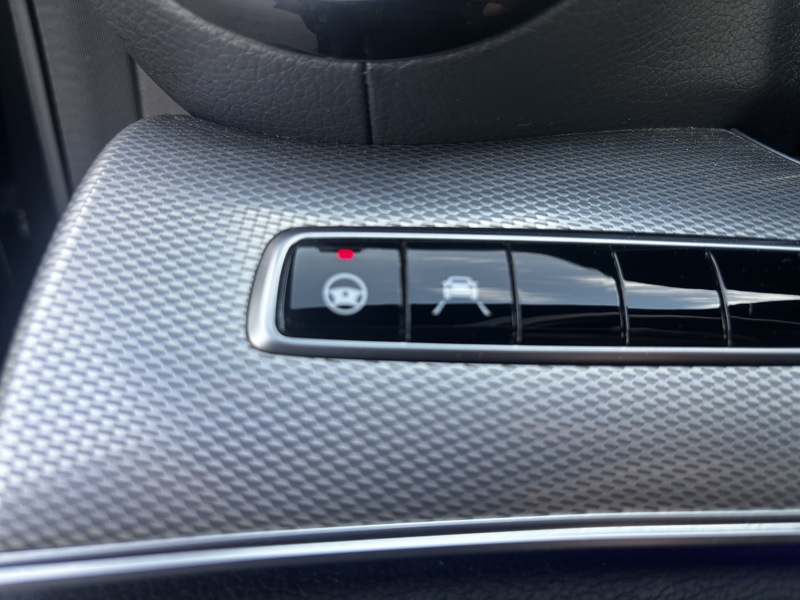 Image Mercedes-Benz CLASSE E 300 de AMG Line Berline  