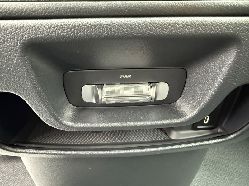 Image Mercedes-Benz VITO e 112 Fourgon Long  